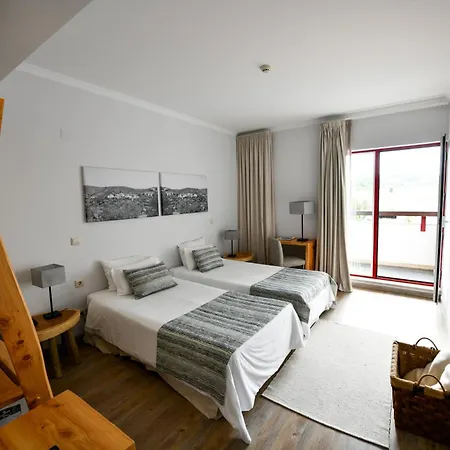 Amoras Пруэнса-а-Нова