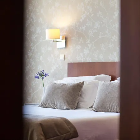 Отель Amoras Пруэнса-а-Нова