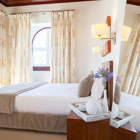 Amoras Hotel 4*