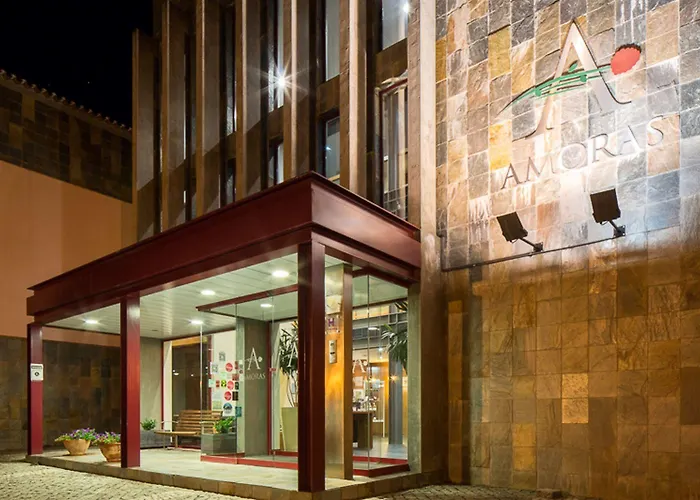 Amoras 4*